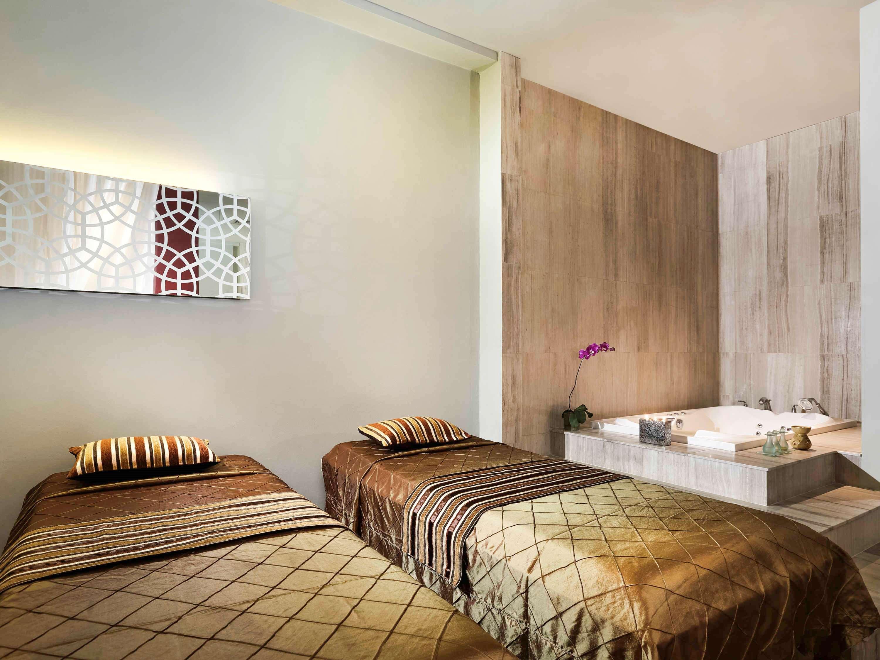 Novotel Jakarta Gajah Mada Εξωτερικό φωτογραφία