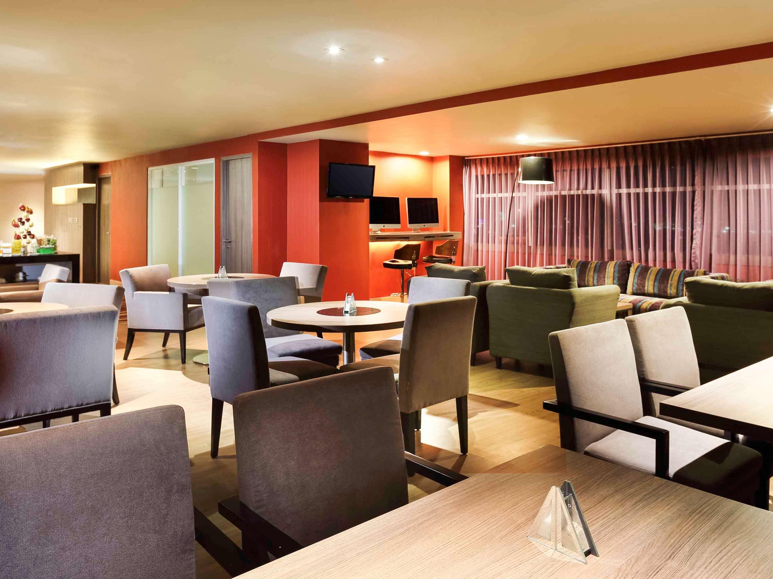 Novotel Jakarta Gajah Mada Εξωτερικό φωτογραφία