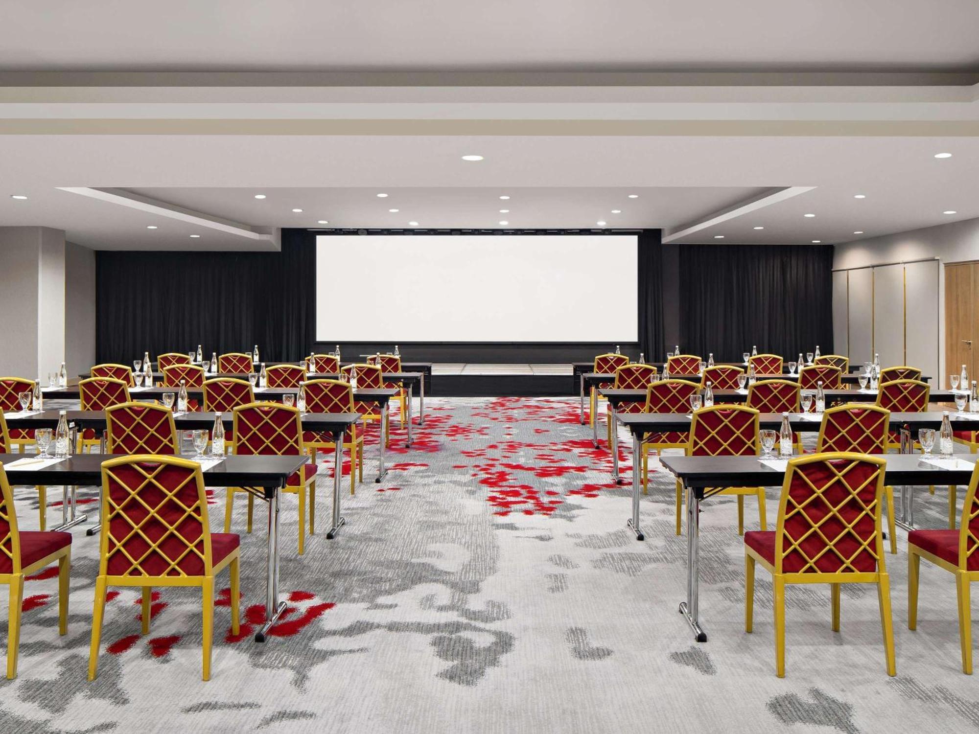 Novotel Jakarta Gajah Mada Εξωτερικό φωτογραφία