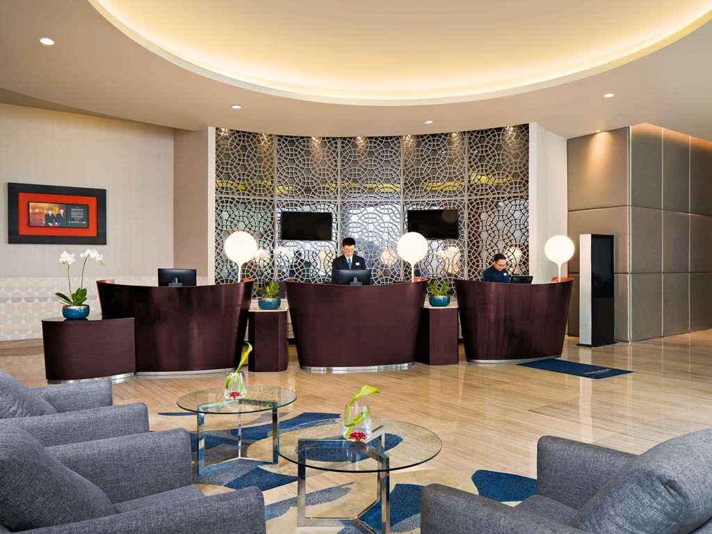 Novotel Jakarta Gajah Mada Εξωτερικό φωτογραφία