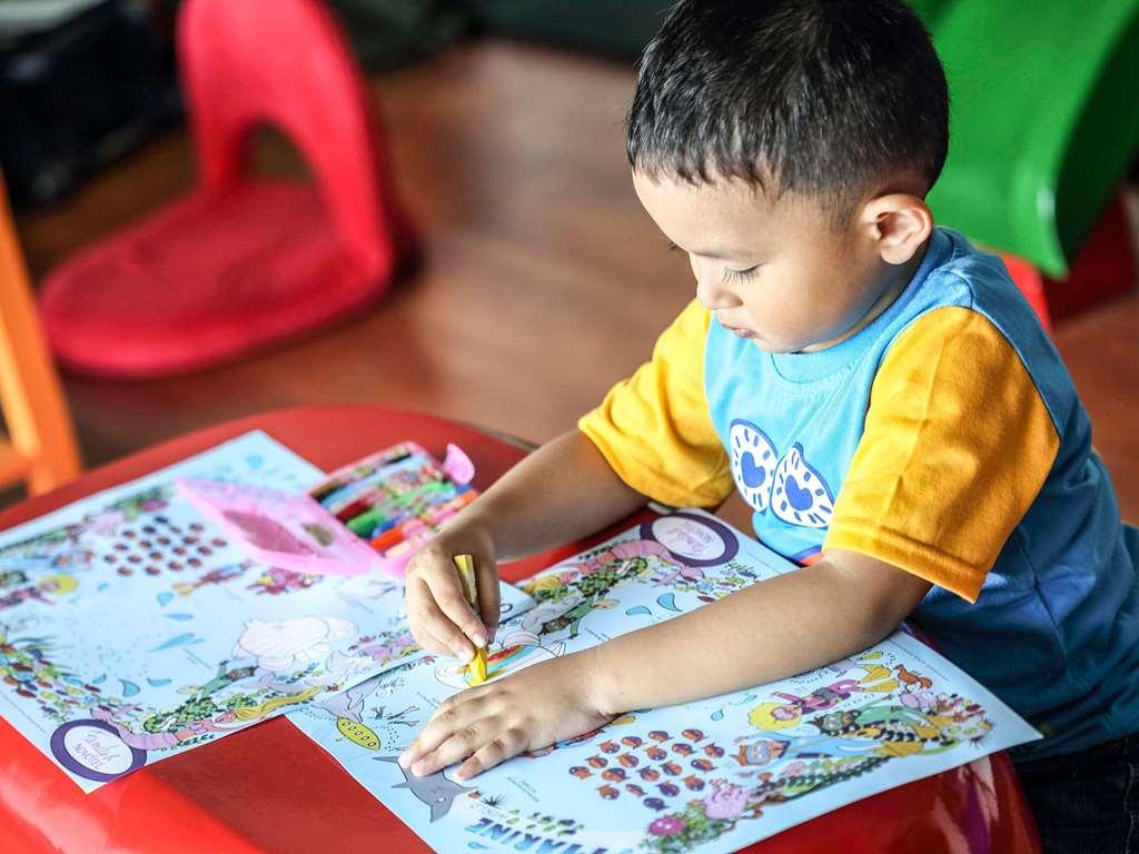 Novotel Jakarta Gajah Mada Ανέσεις φωτογραφία