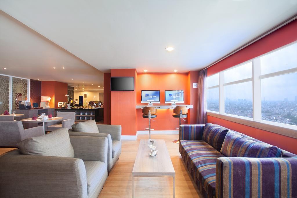 Novotel Jakarta Gajah Mada Εξωτερικό φωτογραφία