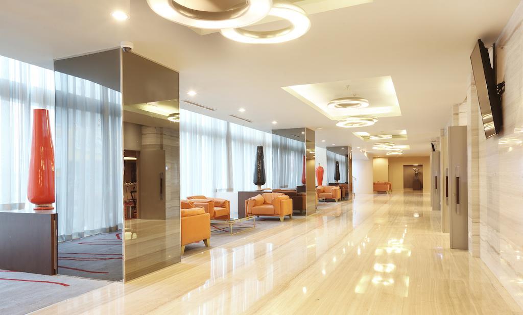 Novotel Jakarta Gajah Mada Εξωτερικό φωτογραφία