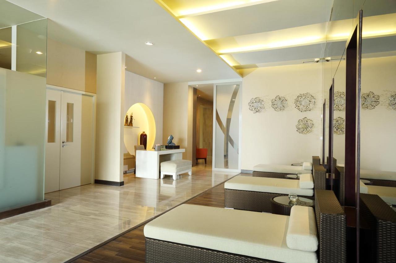 Novotel Jakarta Gajah Mada Εξωτερικό φωτογραφία